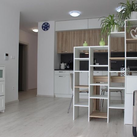 Leo Apartment Free Parking!!! Bratislava Exterior foto
